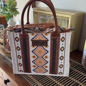 Wrangler Geometric Brown and Cream Tote